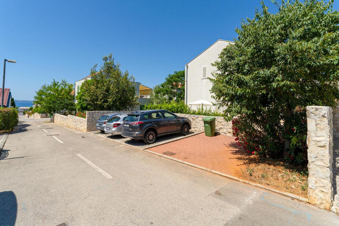Luxury Two-Floor Apartment In Petrcane With Garden And Pool Exterior foto