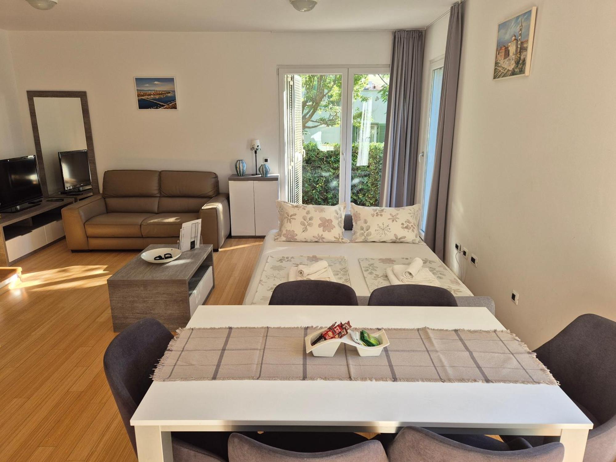 Luxury Two-Floor Apartment In Petrcane With Garden And Pool Exterior foto